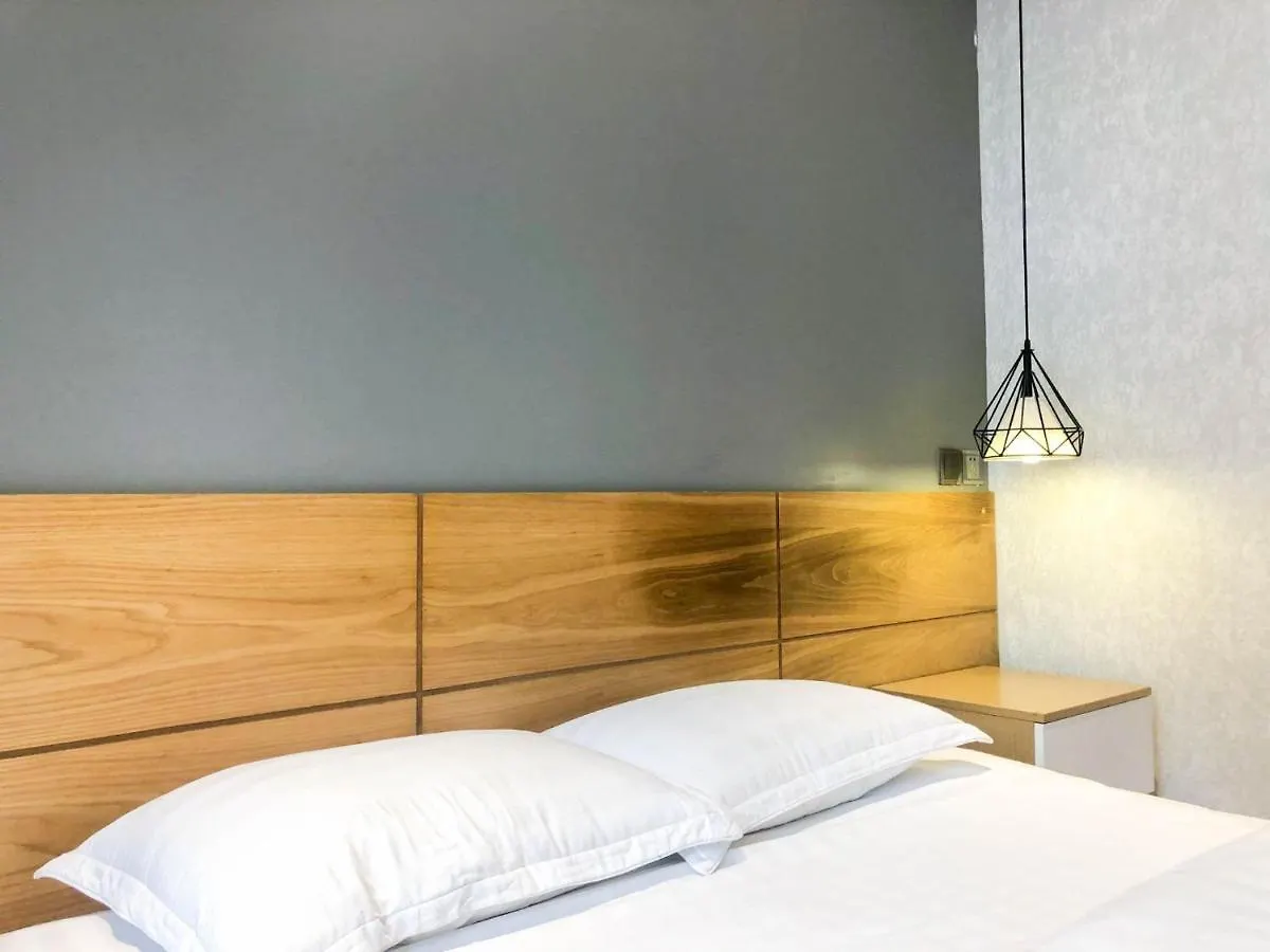 ***  Full House Retreat - The Water Front Aparthotel Ho Chi Minh City Vietnam